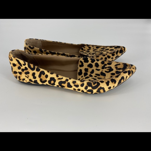 Steve Madden Leopard Print Calf Hair Pointed Flats - Picture 3 of 8